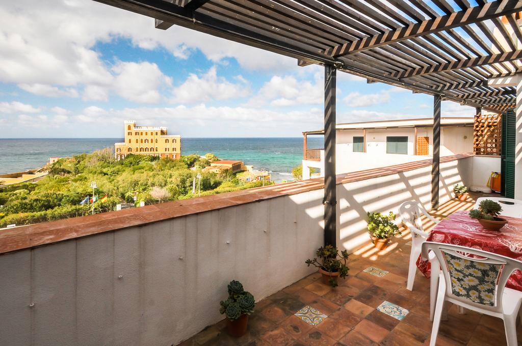 Casa Dels Misteris A Terrace On Sea Apartment